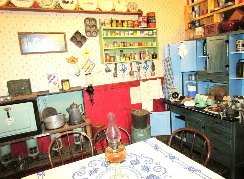 1940s Kitchen